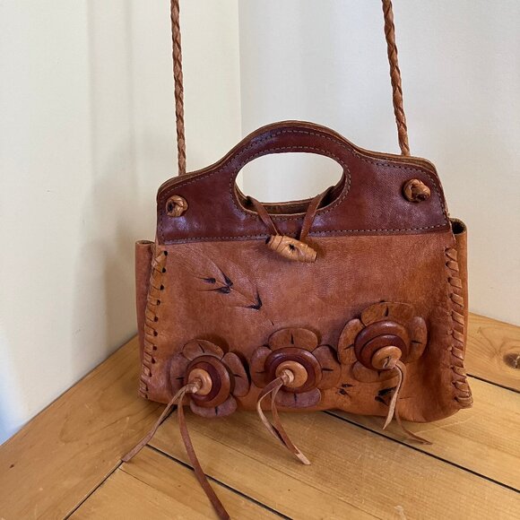 Leather Boho Shoulder Bag Top Handle Purse with 3D Flower Applique Design - Picture 4 of 11